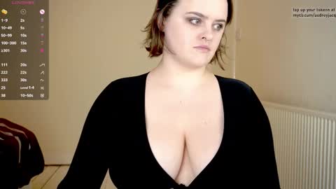 Snapshot of audreyjacq chatting on 02-20-26, 05:46 Audrey Jacq online show from 02-20-26, 05:46