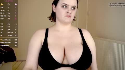 Snapshot of audreyjacq chatting on 02-28-26, 05:58 Audrey Jacq online show from 02-28-26, 05:58