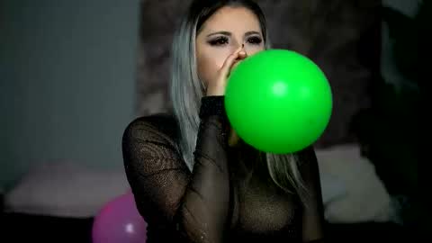 AudreySosa online show from 11-12-25, 09:58