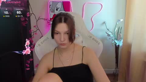Snapshot of audreyykim chatting on 06-15-26, 08:16 Audrey online show from 06-15-26, 08:16