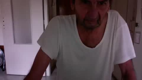 auguste061400 online show from 11-06-25, 09:54