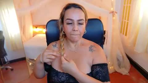 aunty_milf0 online show from 05-02-26, 07:19