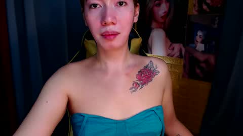 Miss awra online show from 10-18-25, 06:37