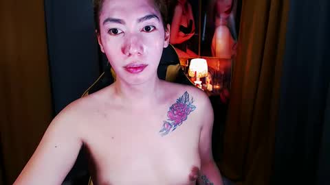 Snapshot of aurakharisma_xx chatting on 04-25-26, 05:54 Miss awra online show from 04-25-26, 05:54