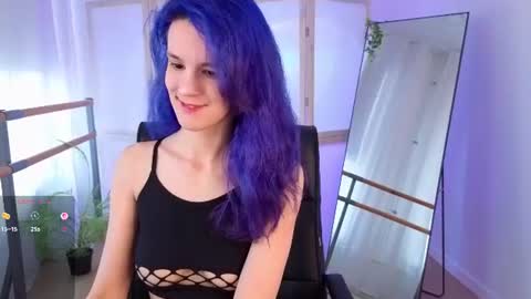 Snapshot of auralana chatting on 06-13-26, 07:17 Lana online show from 06-13-26, 07:17