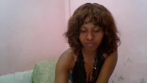 Snapshot of aurelia107 chatting on 05-31-26, 07:48 aurelia107 online show from 05-31-26, 07:48