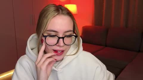 Snapshot of aurelia_voss chatting on 02-19-26, 06:31 aurelia_voss online show from 02-19-26, 06:31