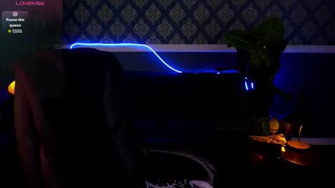 Snapshot of aureliabliss_ chatting on 09-28-25, 05:57 Nikol online show from 09-28-25, 05:57