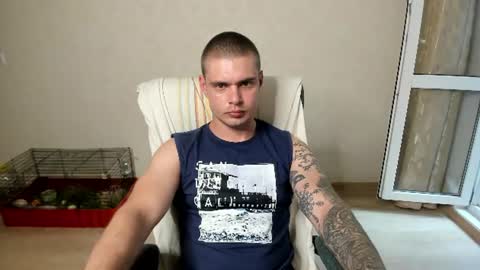 Snapshot of aurelius_x1 chatting on 07-04-26, 04:02 Maks online show from 07-04-26, 04:02