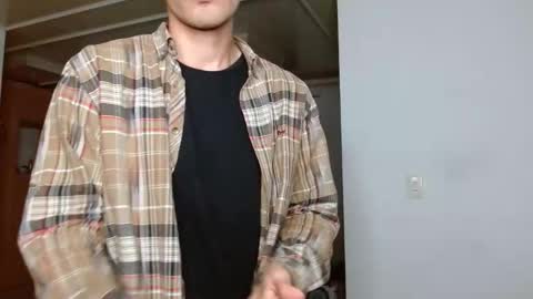 Snapshot of aureliv1 chatting on 10-23-25, 12:21 Aureliano online show from 10-23-25, 12:21