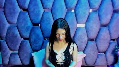 aurora online show from 12-04-25, 03:10