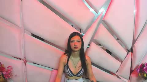 Snapshot of aurora18palmer chatting on 04-13-26, 04:01 aurora online show from 04-13-26, 04:01