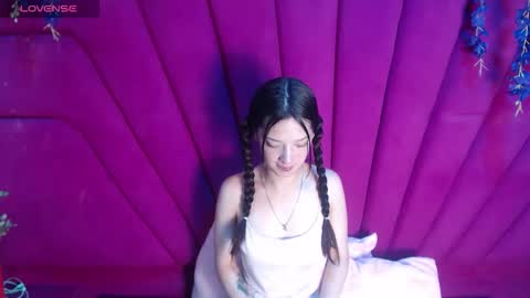 Snapshot of aurora18palmer chatting on 05-12-26, 02:58 aurora online show from 05-12-26, 02:58