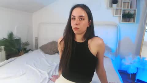 Snapshot of aurora_aksness chatting on 01-29-25, 10:37 Aurora online show from 01-29-25, 10:37