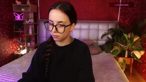 Snapshot of aurora_aksness chatting on 02-15-25, 04:34 Aurora online show from 02-15-25, 04:34