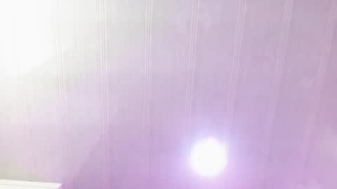 Snapshot of aurora_blossom__ chatting on 12-20-24, 03:31 Aurora online show from 12-20-24, 03:31