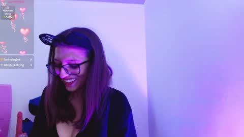 Snapshot of aurora_blossom__ chatting on 01-21-25, 03:32 Aurora online show from 01-21-25, 03:32