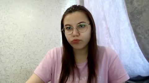 Snapshot of aurora_breeze chatting on 05-21-26, 11:28 Kiara Xanthe online show from 05-21-26, 11:28