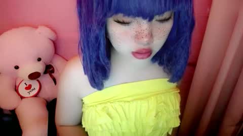 cute online show from 05-11-26, 12:27