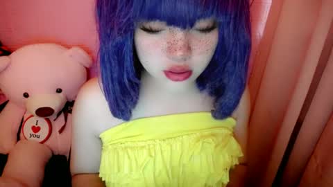 Snapshot of aurora_more chatting on 06-18-26, 10:25 cute online show from 06-18-26, 10:25