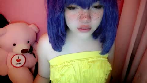 Snapshot of aurora_more chatting on 07-06-26, 09:17 cute online show from 07-06-26, 09:17