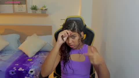 aurora_rodriguez online show from 01-15-25, 12:15