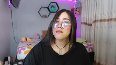Snapshot of aurora_shy_ chatting on 02-13-25, 11:04 Aurora  online show from 02-13-25, 11:04