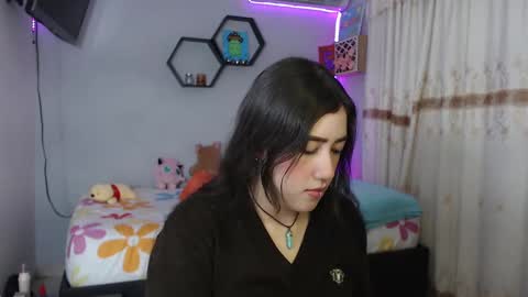 Snapshot of aurora_shy_ chatting on 02-18-25, 05:10 Aurora  online show from 02-18-25, 05:10