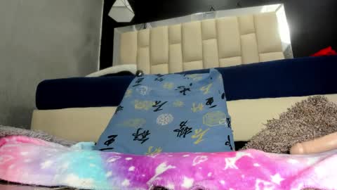 auroraa_miller online show from 01-28-25, 06:17