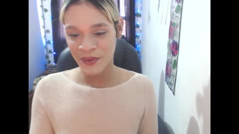 Snapshot of auroraaddams chatting on 10-24-25, 07:10 AURORA online show from 10-24-25, 07:10