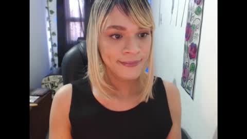 Snapshot of auroraaddams chatting on 10-26-25, 05:52 AURORA online show from 10-26-25, 05:52