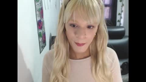 Snapshot of auroraaddams chatting on 11-12-25, 06:52 AURORA online show from 11-12-25, 06:52