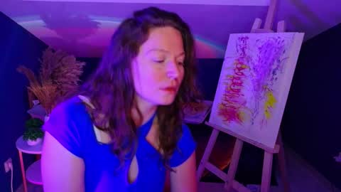 auroraborealis__ online show from 11-25-25, 07:41