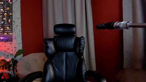 Aurora online show from 12-25-24, 06:52