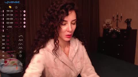 Snapshot of auroragreys chatting on 01-12-25, 07:31 Aurora online show from 01-12-25, 07:31