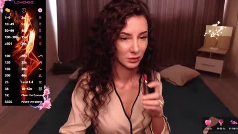 Snapshot of auroragreys chatting on 02-16-25, 11:27 Aurora online show from 02-16-25, 11:27