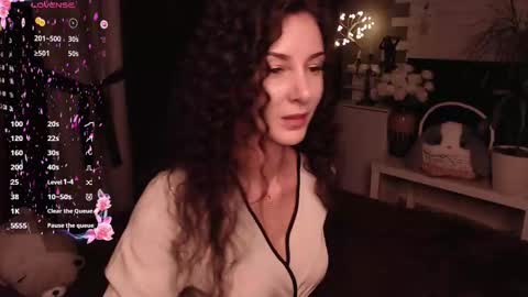 Snapshot of auroragreys chatting on 03-09-25, 02:43 Aurora online show from 03-09-25, 02:43