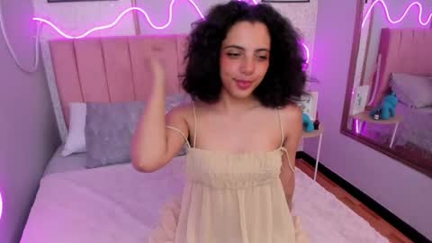 Mariana  online show from 04-15-26, 03:46