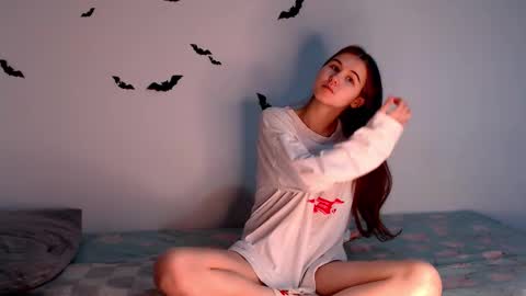 Snapshot of aurorandy chatting on 10-22-25, 02:17 Alex Rockzeee online show from 10-22-25, 02:17