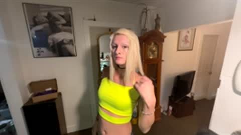 Snapshot of auroranightsxxx chatting on 06-04-26, 09:37 Destiny Nicole online show from 06-04-26, 09:37