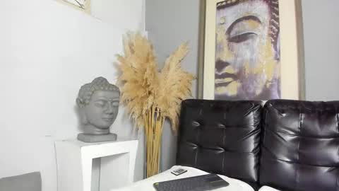 Snapshot of auroraricci chatting on 01-10-26, 05:09 Aurora Ricci online show from 01-10-26, 05:09