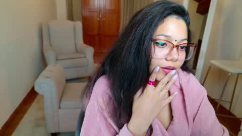 Snapshot of aurorasiera chatting on 01-22-25, 01:10 Aurora online show from 01-22-25, 01:10