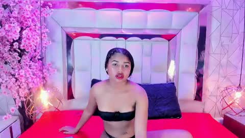 Snapshot of auroravale1 chatting on 05-29-26, 08:18 Aurora Vale online show from 05-29-26, 08:18