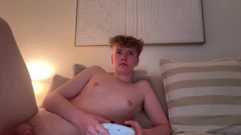 aussieboy740804 online show from 11-28-25, 11:02