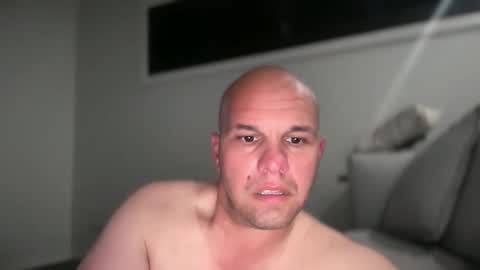 Snapshot of aussieboycal chatting on 09-12-25, 01:22 aussieboycal online show from 09-12-25, 01:22