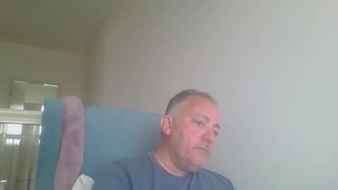 Snapshot of aussiesydguy chatting on 02-25-26, 01:15 chatbateaussie online show from 02-25-26, 01:15