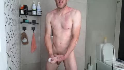 Snapshot of aussieweapon chatting on 10-07-25, 11:02 Nick online show from 10-07-25, 11:02