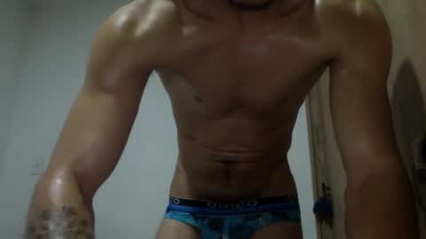 Snapshot of austin0613 chatting on 05-05-26, 02:19 austin0613 online show from 05-05-26, 02:19