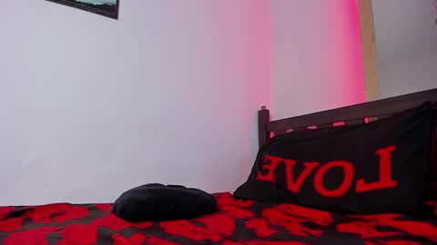 Snapshot of austin_nice_cock chatting on 02-26-25, 07:05 astin nice online show from 02-26-25, 07:05