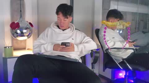 austinreeds online show from 04-08-26, 02:06